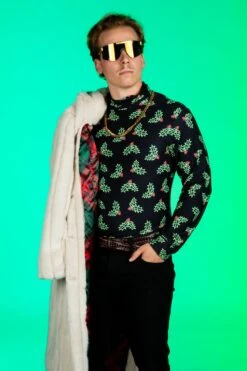 The Mistle Head To Toe | Mistletoe Print Christmas Turtleneck -Clothing Store 08 26 Christmas LeisureIMG 0341 Edit